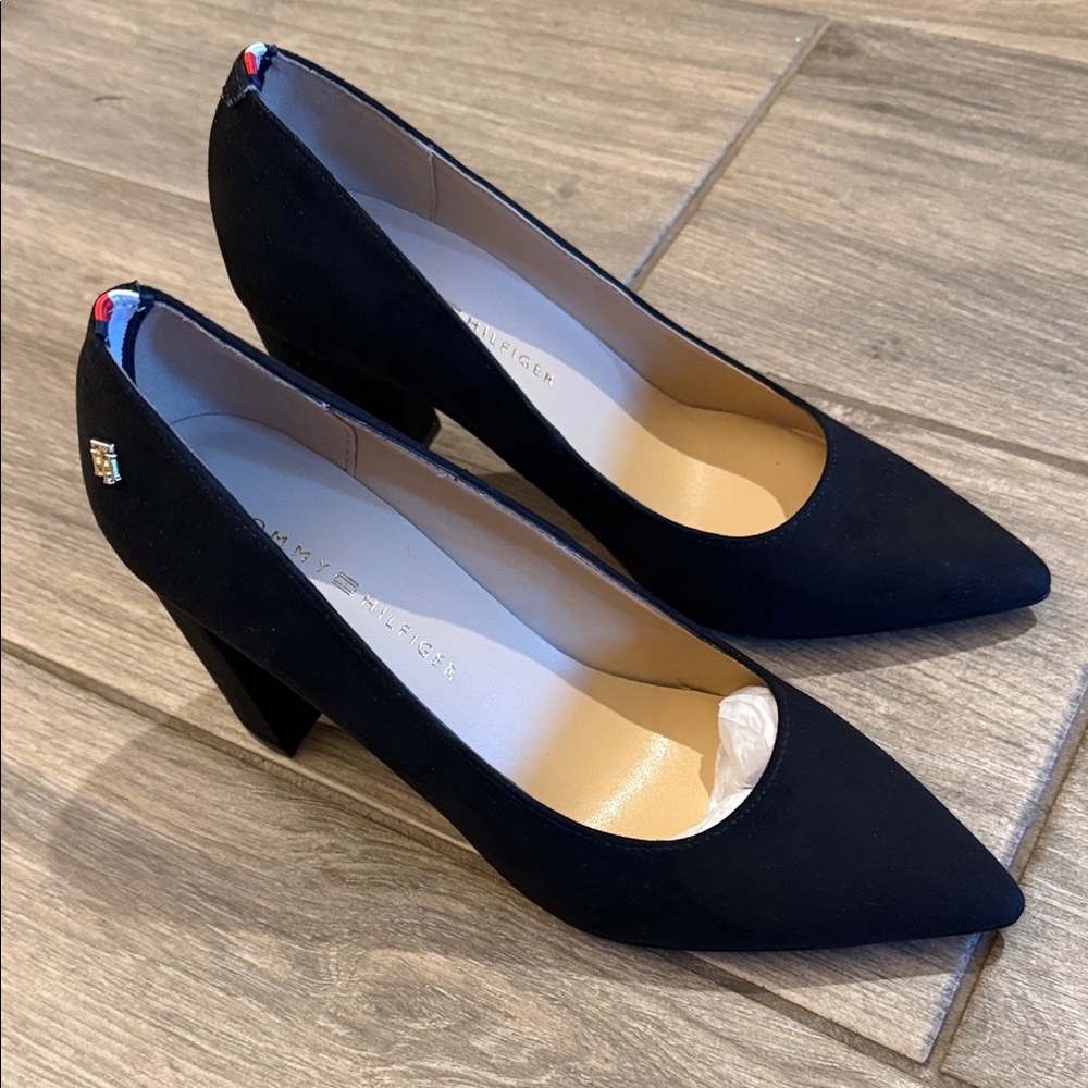 Tommy Hilfiger Abilene Black Block Heel Pumps Sz 7 - Picture 7 of 12